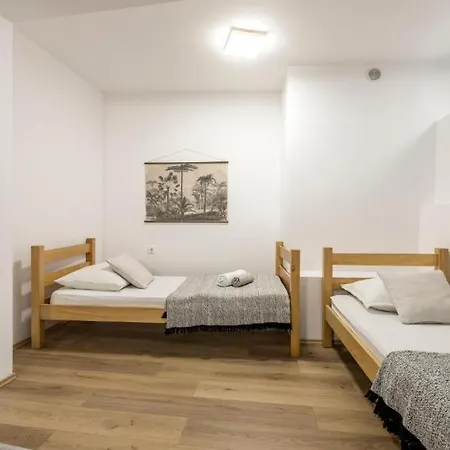 Riva Apartment *